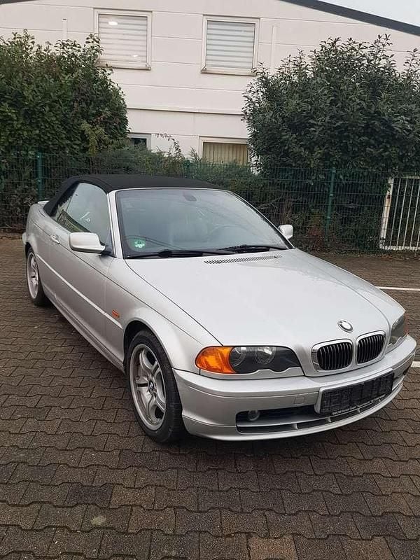 Gebraucht BMW 323 Cabriolet 170 PS (125 kW) 2000 Silber Cabrio