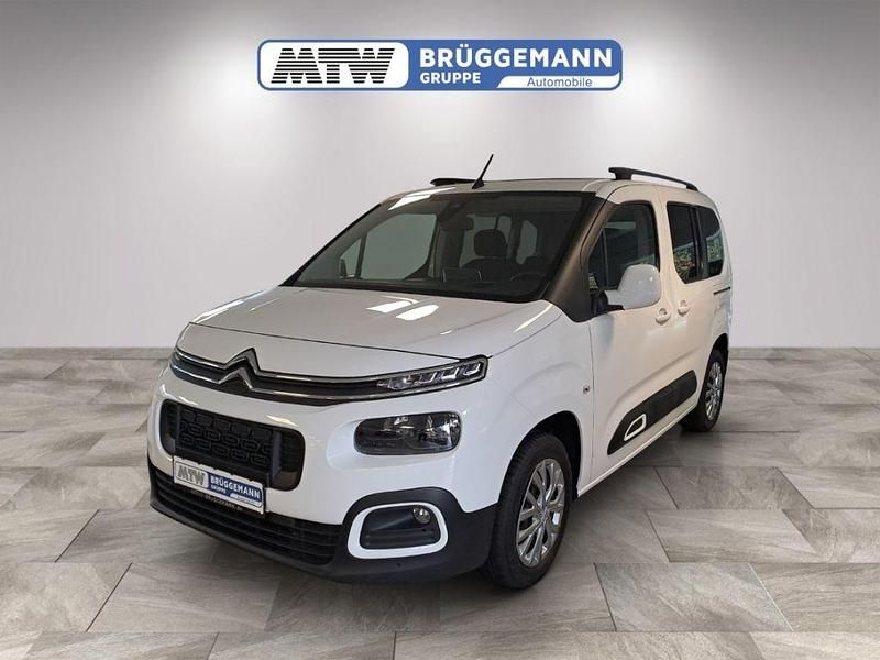 Weiss Gebraucht 2019 Citroën Berlingo Shine Van / Kleinbus | 17.470 € (Guter Preis) - Bild 1/4