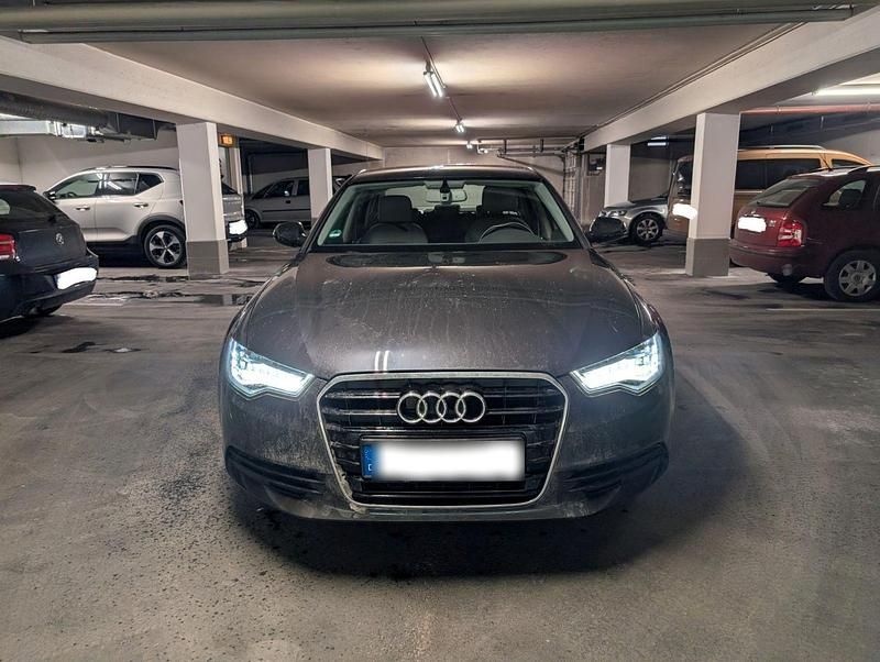 Second-hand Audi A6 Ambiente 177 CP (130 kW) 2014 Negru Berlinǎ