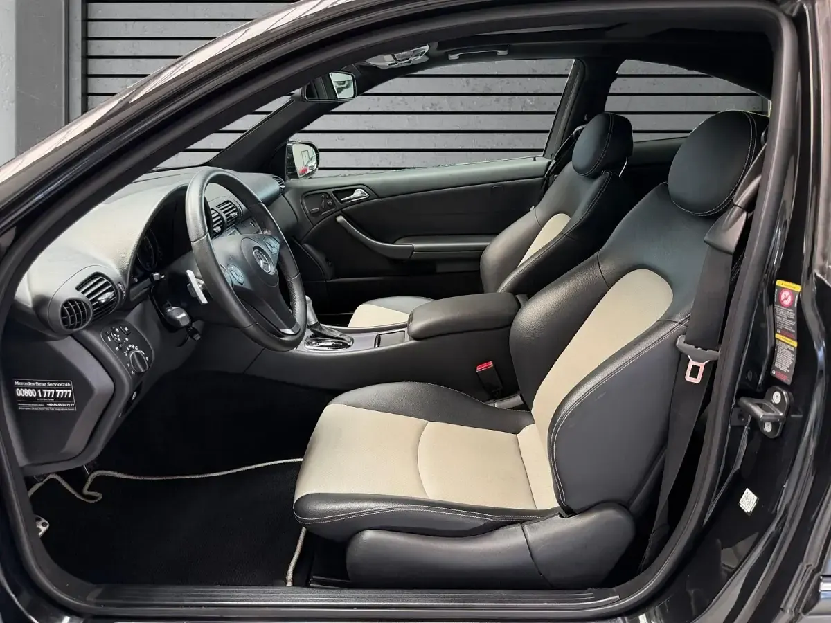 Gebraucht Mercedes CLC230 204 PS (150 kW) 2008 Obsidianschwarz (metallic) Coupé