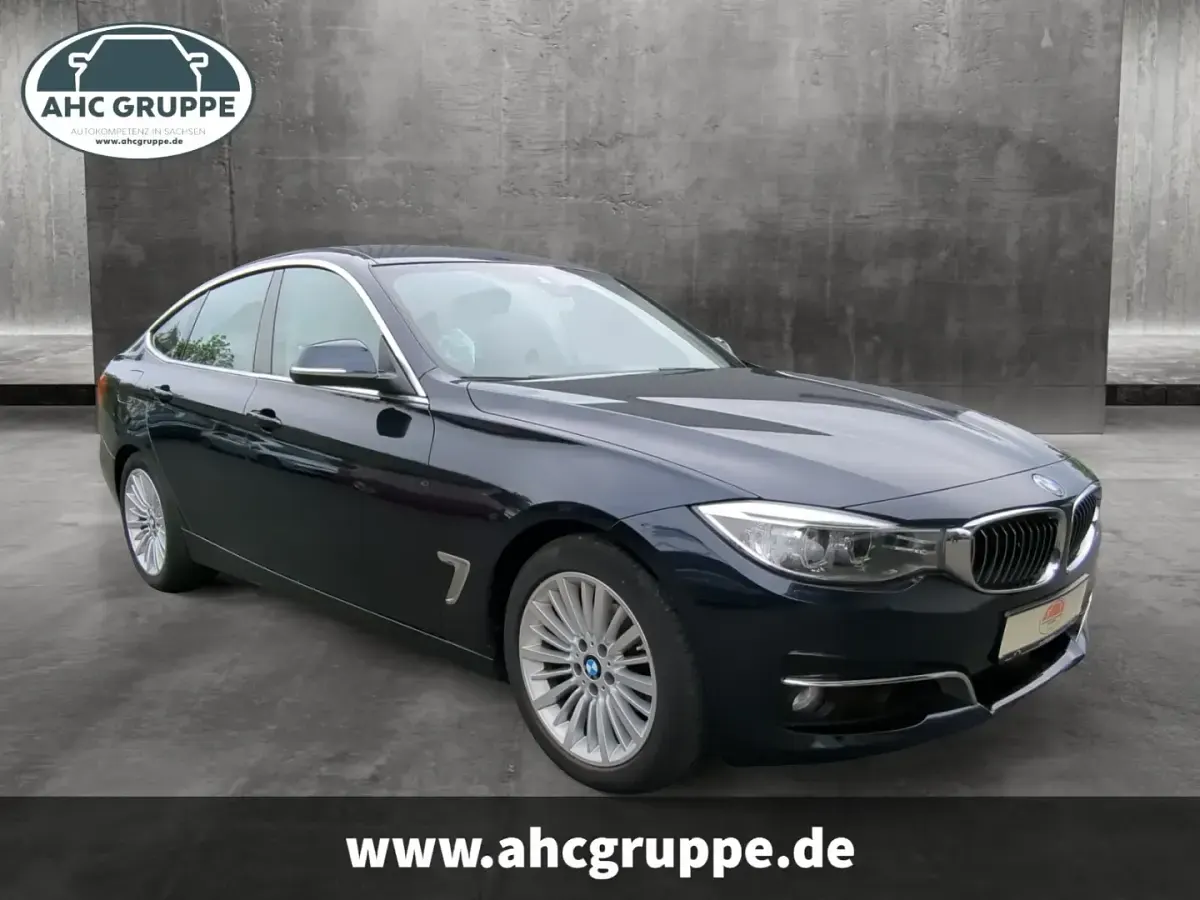 Gebraucht BMW 320 Luxury Line 184 PS (135 kW) 2016 Blau Limousine