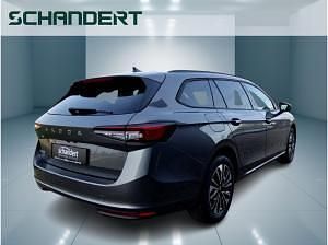 Neu Skoda Superb Selection 150 PS (110 kW) 2025 Grau (graphite grey) Kombi