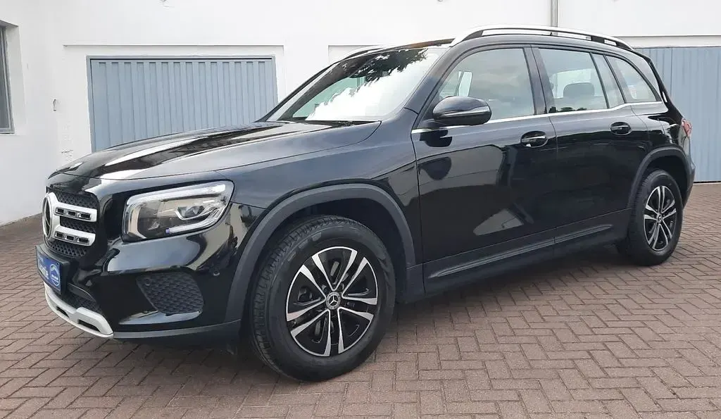 Gebraucht Mercedes GLB200 150 PS (110 kW) 2023 Schwarz SUV