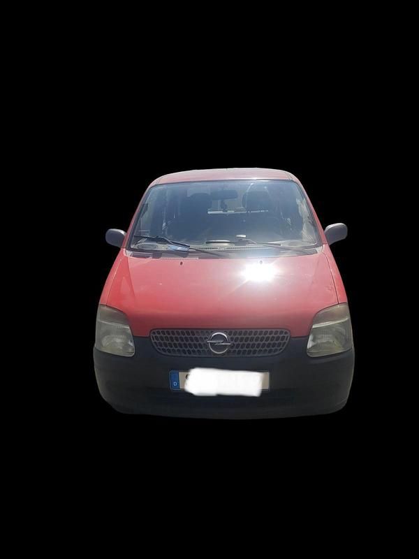 Rot Gebraucht 2001 Opel Agila Kleinwagen | 800 € (Superpreis) - Bild 1/4