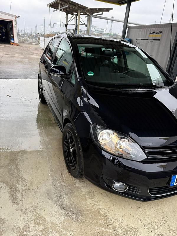 Gebraucht VW Golf Plus 105 PS (77 kW) 2011 Schwarz Van / Kleinbus