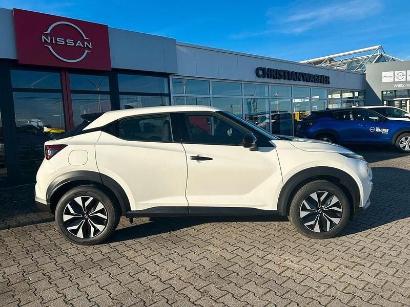 Neu Nissan Juke Acenta 114 PS (83 kW) 2026 Weiß SUV