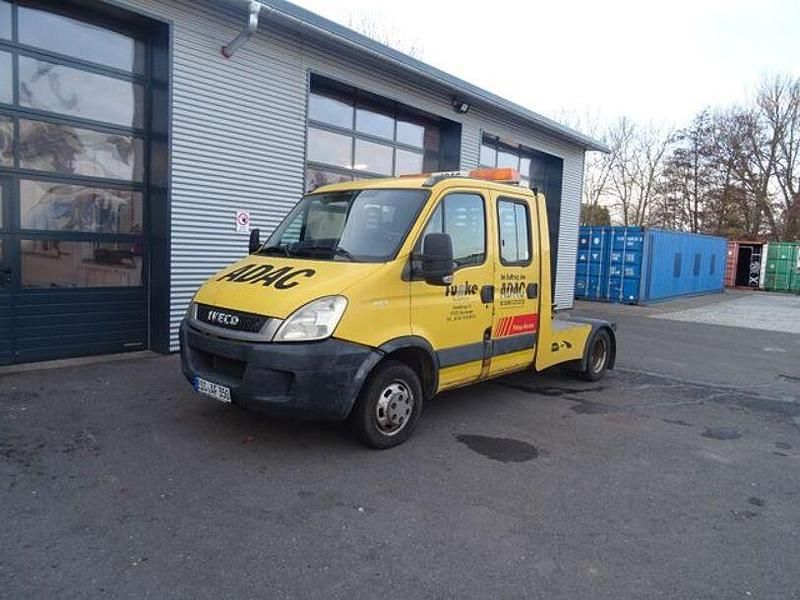 Gelb Gebraucht 2010 Iveco Daily | 11.800 € - Bild 1/4