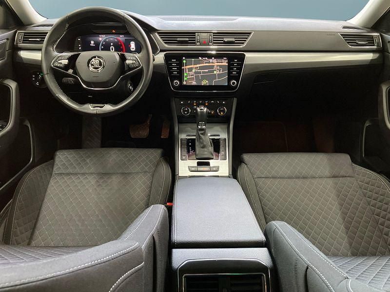 Gebraucht Skoda Superb 150 PS (110 kW) 2022 Violett Kombi