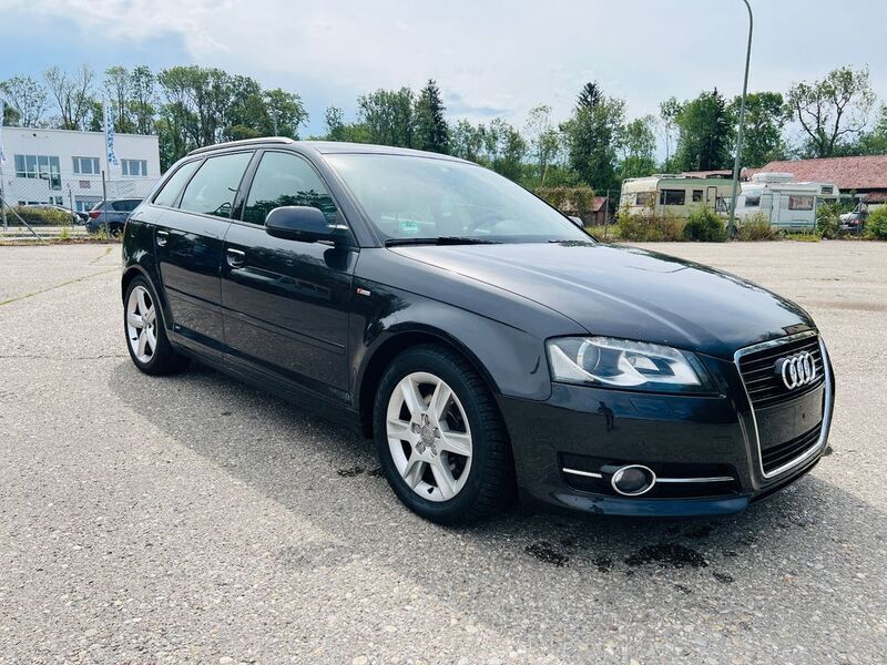 Grau Gebraucht 2010 Audi A3 S-Line Limousine | 6.900 € (Teuer) - Bild 1/4
