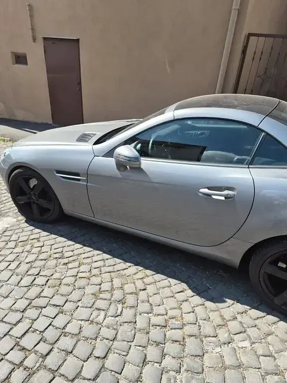 Gebraucht Mercedes SLK350 306 PS (225 kW) 2011 Schwarz Cabrio