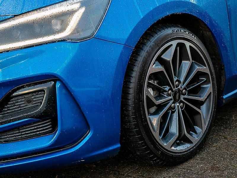 Gebraucht Ford Focus ST-Line X 155 PS (114 kW) 2025 Blau Limousine