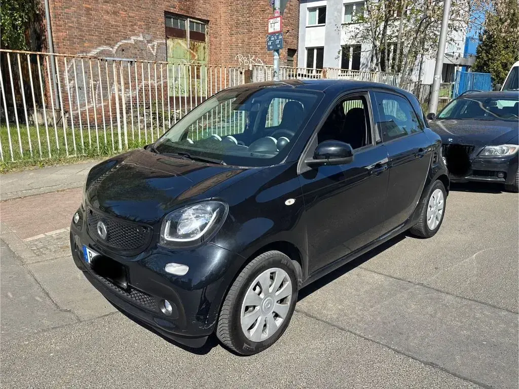 Begagnad Smart ForFour Prime 71 HK (52 kW) 2015 Svart Halvkombi