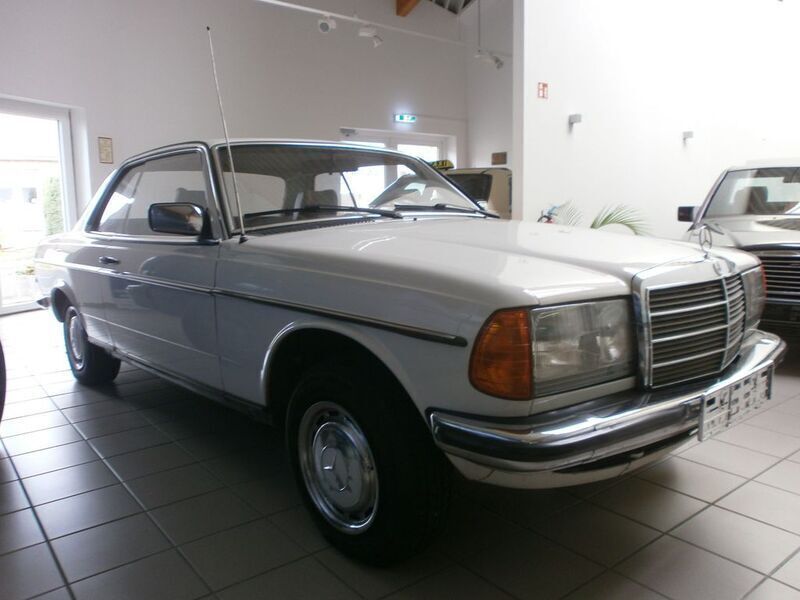 Gebraucht Mercedes 280 156 PS (114 kW) 1977 Weiß