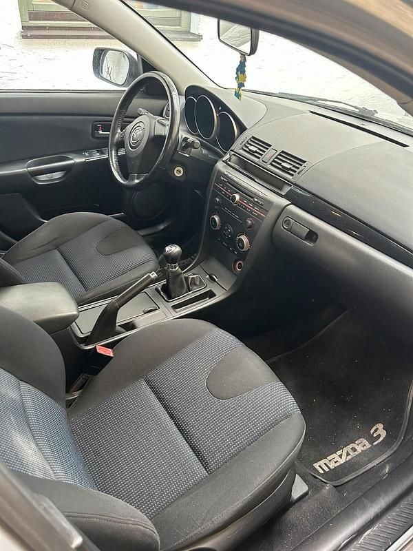 Gebraucht Mazda 3 115 PS (84 kW) 2005 Silber Kleinwagen