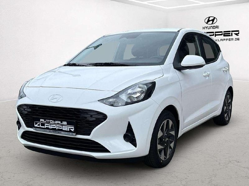 Atlas white / sol Neu 2025 Hyundai i10 Trend Kleinwagen | 17.990 € (Fairer Preis) - Bild 1/4