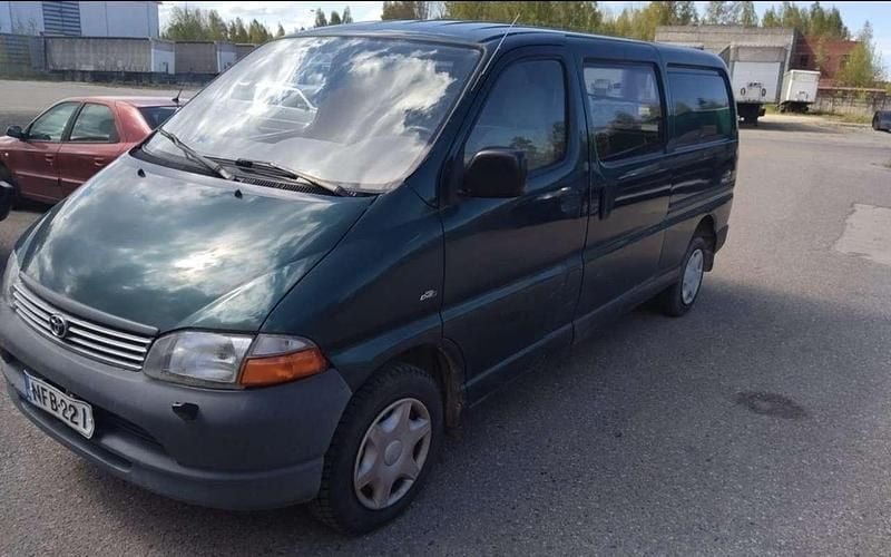 Gebraucht 2004 Toyota HiAce Van | 5.100 € (Guter Preis) - Bild 1/4
