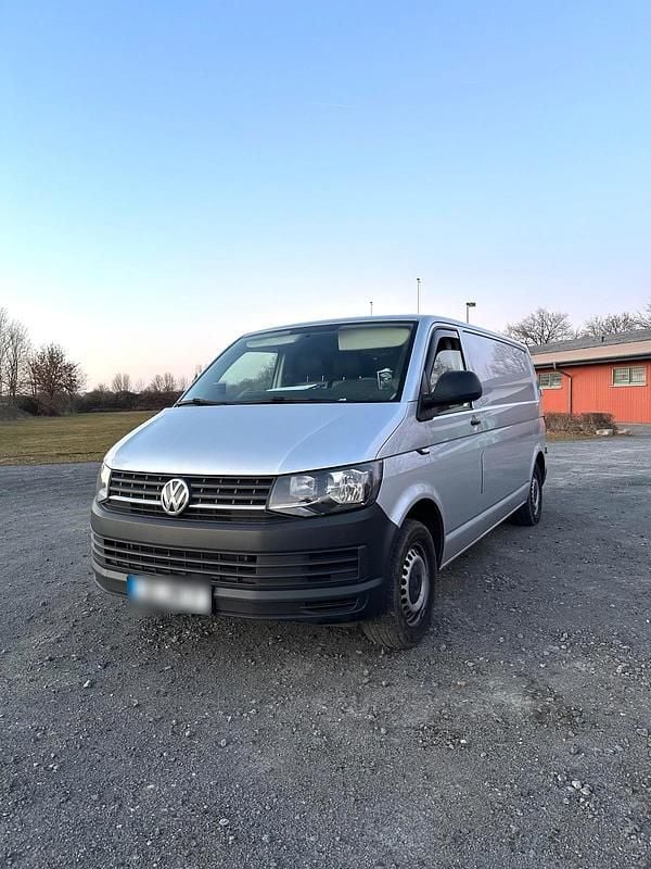 Second-hand VW Transporter 150 CP (110 kW) 2017 Argintiu Van