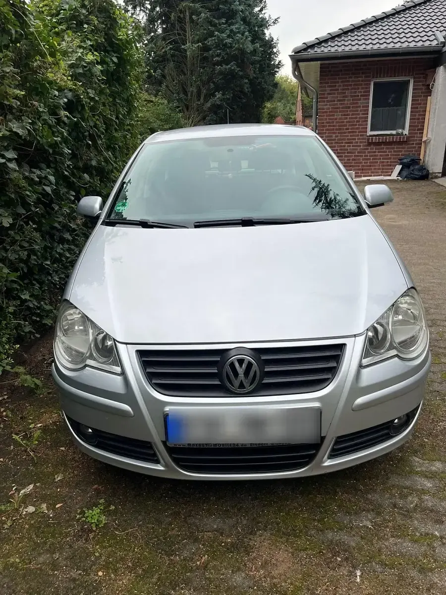 Gebraucht VW Polo 60 PS (44 kW) 2009 Silber Kleinwagen