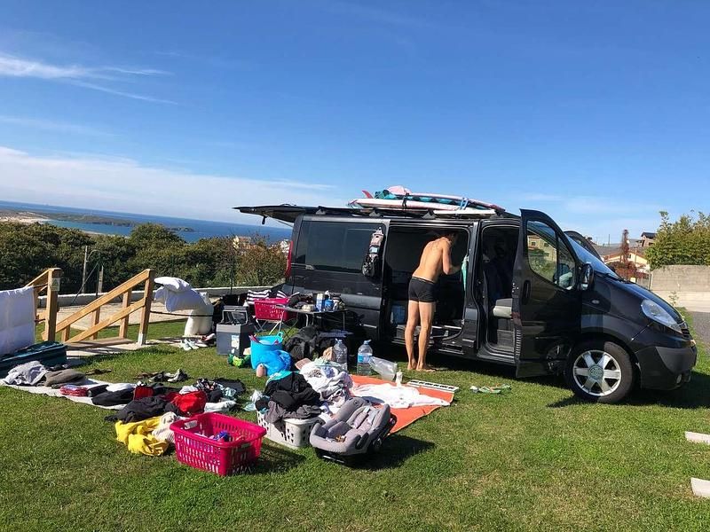 Gebraucht Opel Vivaro 145 PS (106 kW) 2010 Schwarz Van / Kleinbus