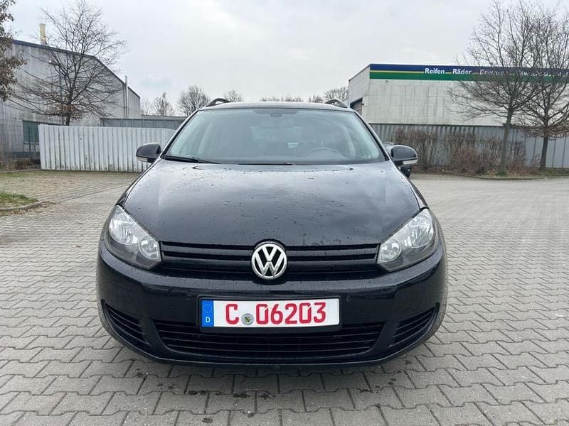 Gebraucht VW Golf VI 105 PS (77 kW) 2010 Schwarz Kleinwagen