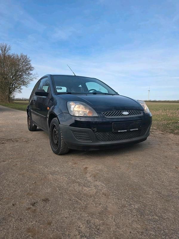 Gebraucht Ford Fiesta 69 PS (50 kW) 2006 Blau Kleinwagen