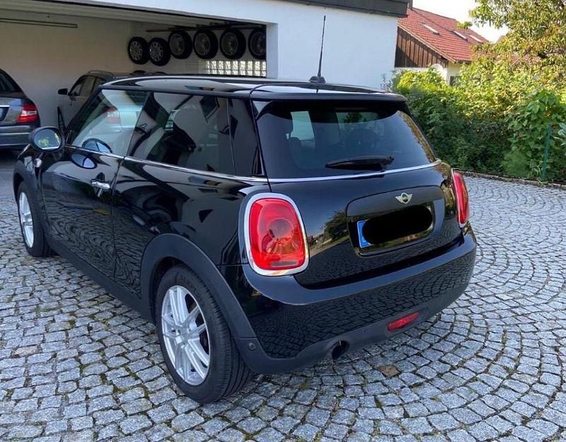 Second-hand Mini ONE 102 CP (75 kW) 2015 Negru Hatchback
