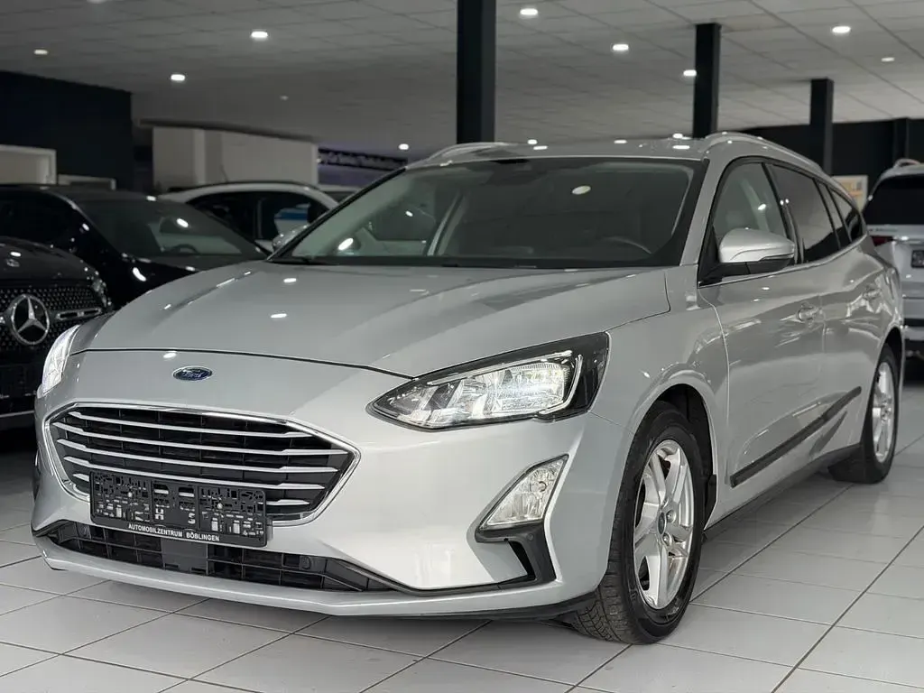 Gebraucht Ford Focus 120 PS (88 kW) 2020 Silber Limousine