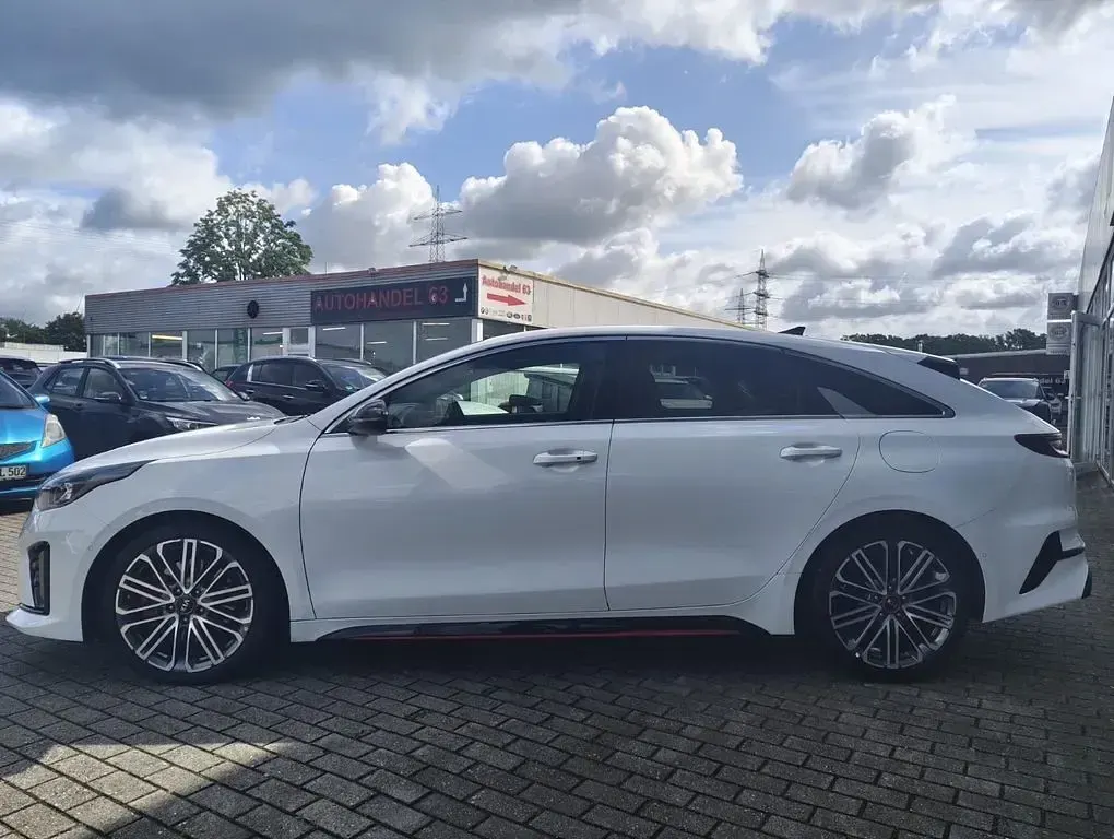 Gebraucht Kia ProCeed GT GT 204 PS (150 kW) 2020 Weiß Kleinwagen