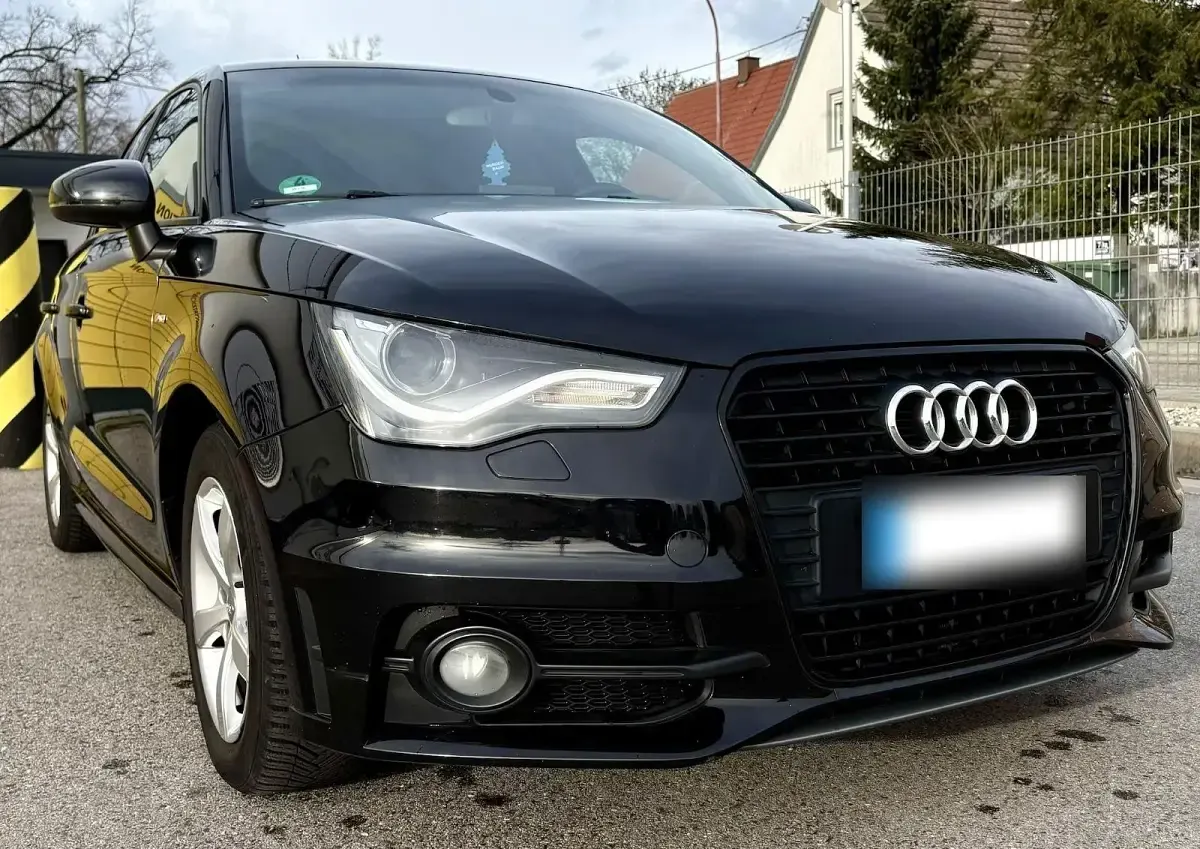 Gebraucht Audi A1 Sportback Admired 86 PS (63 kW) 2013 Schwarz Kleinwagen