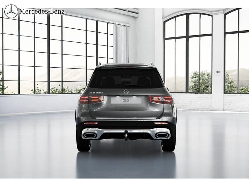 Gebraucht Mercedes GLB200 150 PS (110 kW) 2026 Metalliclack mountaingrau SUV