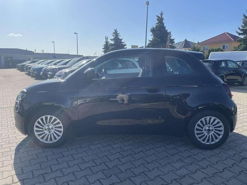 Gebraucht Fiat 500e 86 kW (118 PS) 2023 Schwarz Kleinwagen