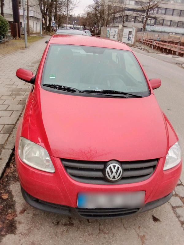 Gebraucht VW Fox 55 PS (40 kW) 2010 Rot Kleinwagen