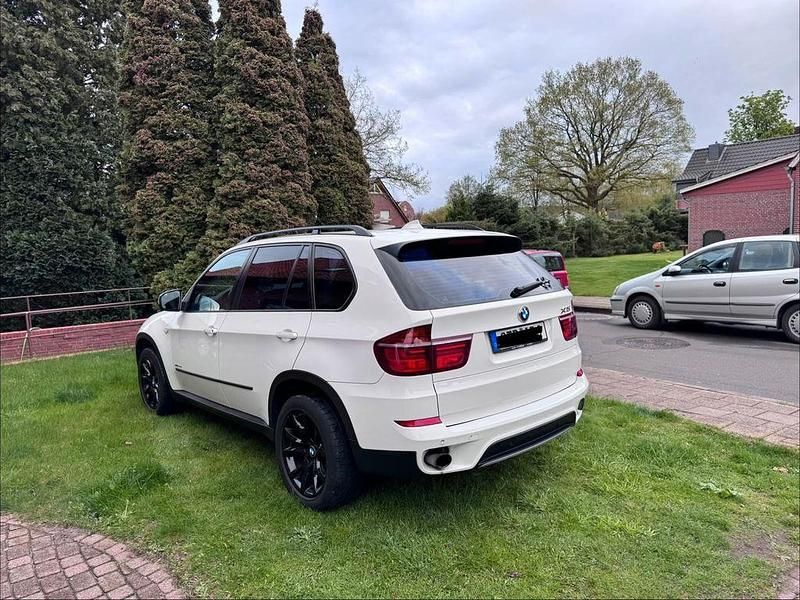 Gebraucht BMW X5 245 PS (180 kW) 2013 Weiß SUV