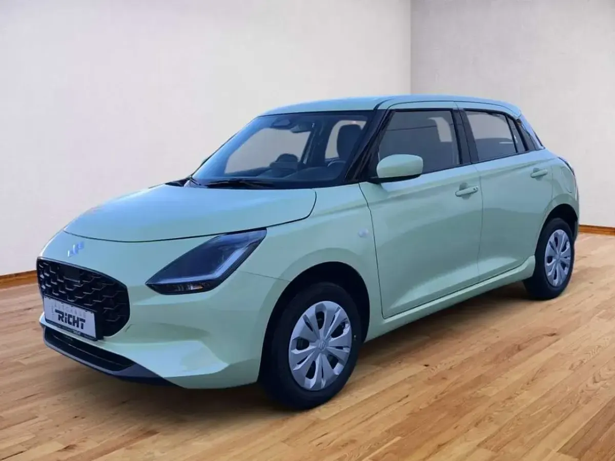 Neu Suzuki Swift Club 82 PS (60 kW) 2026 Cool yellow metallic Kleinwagen