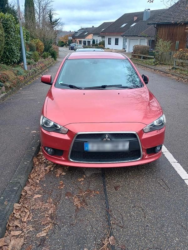 Rot Gebraucht 2011 Mitsubishi Lancer Sportback Kombi | 4.200 € (Guter Preis) - Bild 1/4