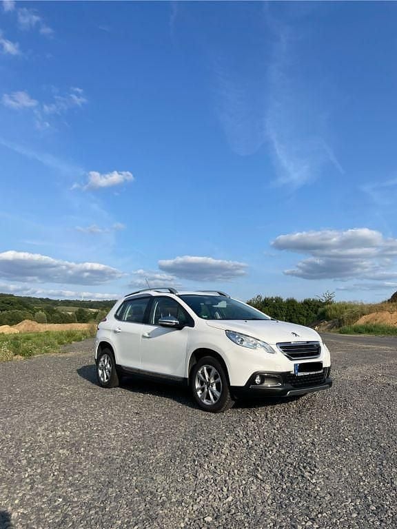 Gebraucht Peugeot 2008 Allure 110 PS (80 kW) 2016 Weiß SUV