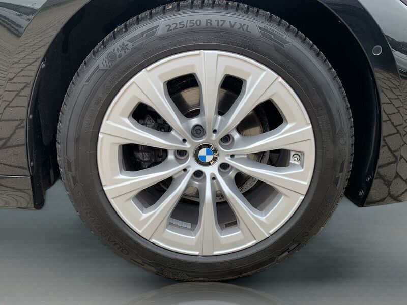 Gebraucht BMW 318 Advantage 156 PS (114 kW) 2022 Schwarz Kombi