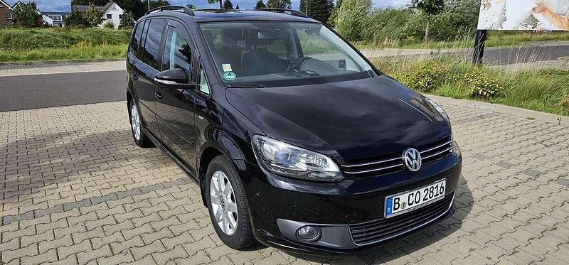 Schwarz Gebraucht 2012 VW Touran Match Van / Kleinbus | 9.550 € (Fairer Preis) - Bild 1/4