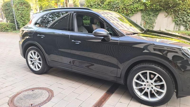 Gebraucht Porsche Cayenne 475 PS (349 kW) 2023 Schwarz SUV