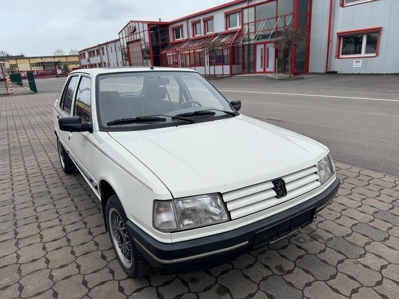 Gebraucht Peugeot 309 60 PS (44 kW) 1991 Weiß Kleinwagen