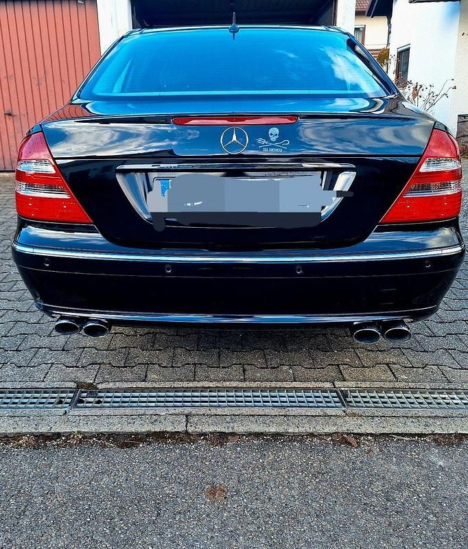 Gebraucht Mercedes E500 Avantgarde 306 PS (225 kW) 2004 Schwarz Limousine
