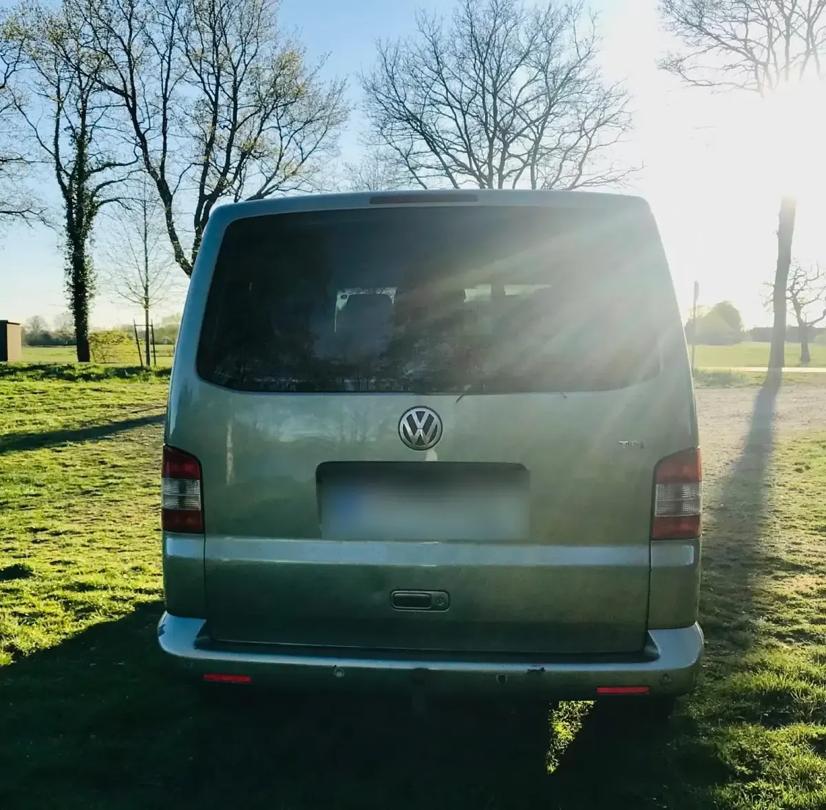 Gebraucht VW Caravelle 131 PS (96 kW) 2005 Grün Van