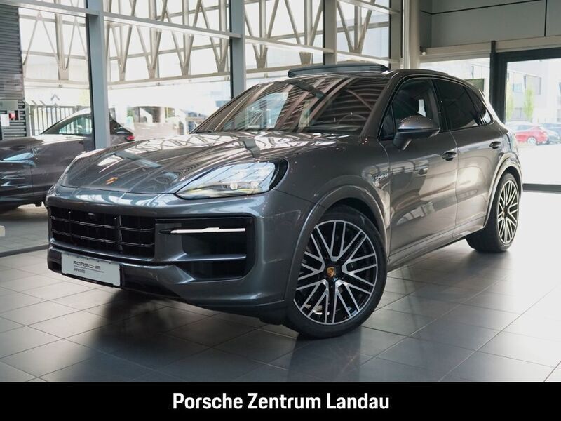 Grau Gebraucht 2024 Porsche Cayenne SUV | 118.890 € - Bild 1/4