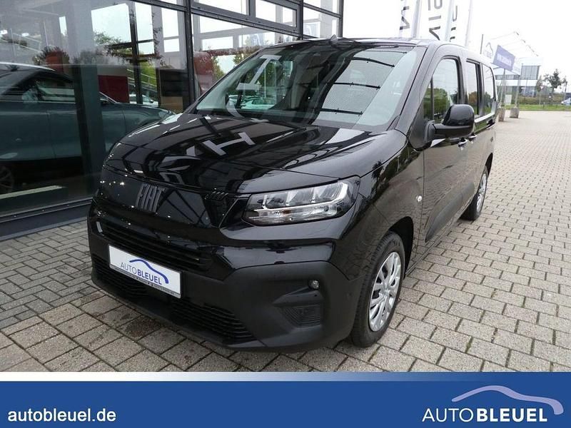 Schwarz Neu 2025 Fiat Doblò Comfort Van / Kleinbus | 28.950 € (Fairer Preis) - Bild 1/4