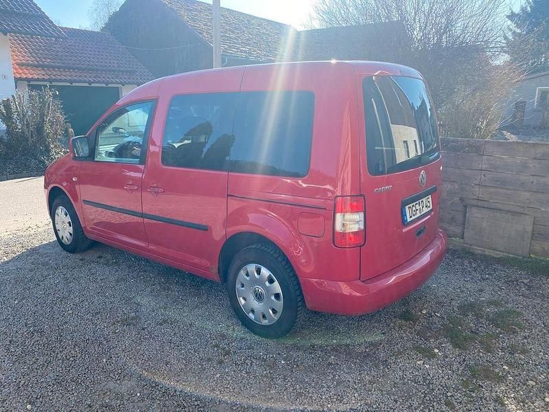 Gebraucht VW Caddy Life 80 PS (58 kW) 2009 Rot Van / Kleinbus