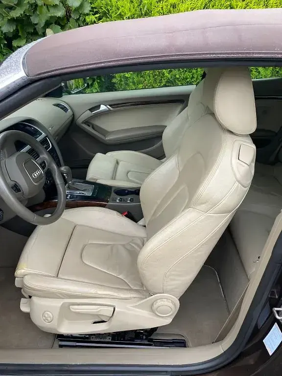 Gebraucht Audi Cabriolet 179 PS (131 kW) 2011 Braun Cabrio