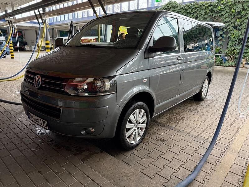 Gebraucht VW T5 140 PS (102 kW) 2012 Grau Van
