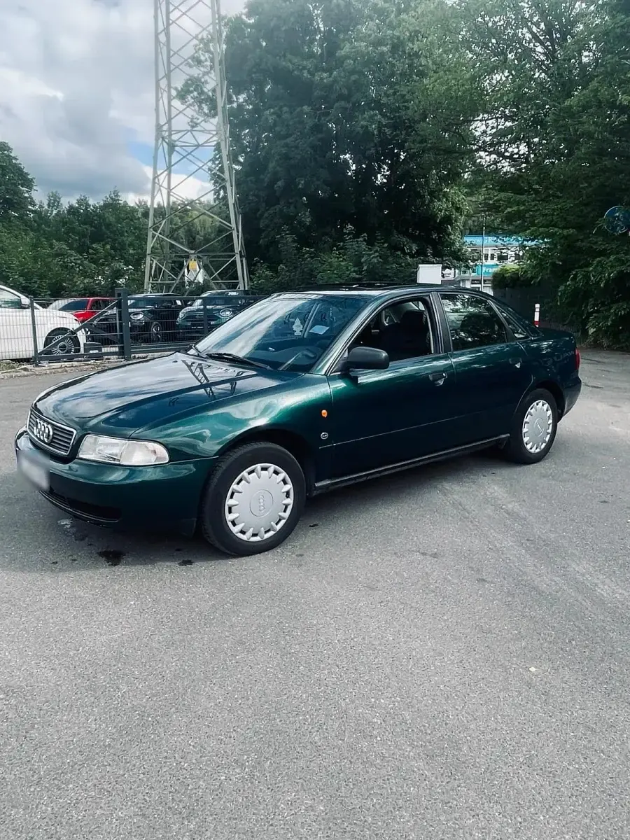 Gebraucht Audi A4 101 PS (74 kW) 1996 Grün Limousine