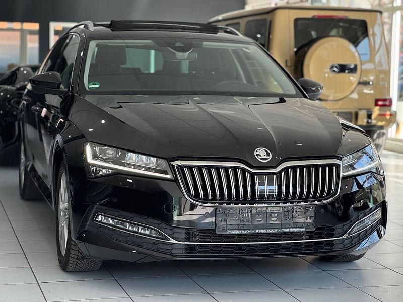 Gebraucht Skoda Superb 200 PS (147 kW) 2022 Schwarz Limousine