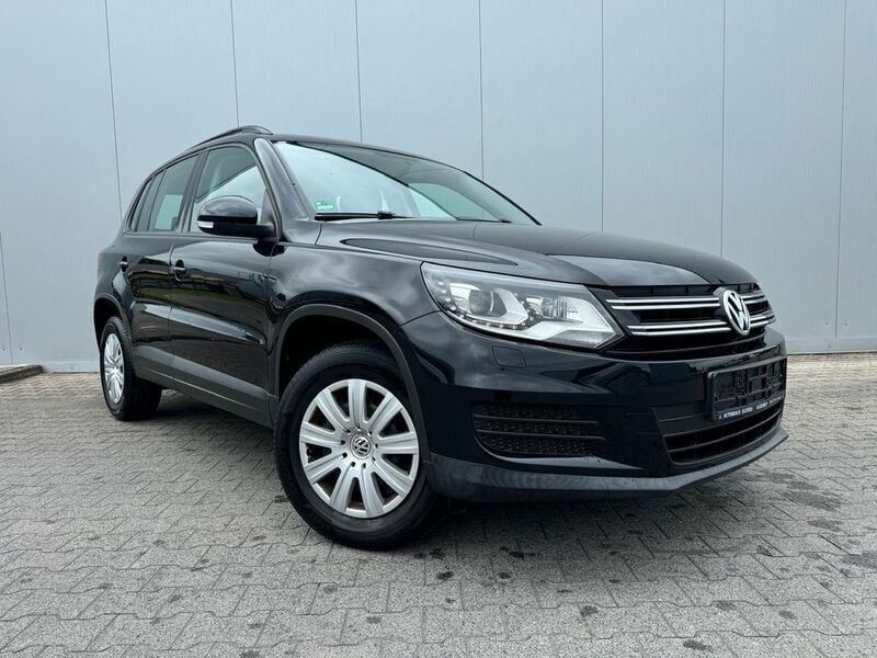 Schwarz Gebraucht 2014 VW Tiguan Trendline SUV | 12.990 € (Fairer Preis) - Bild 1/4